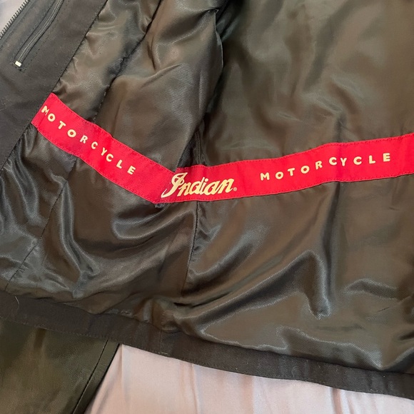 Women’s Indian Motorcycle jacket - Picture 5 of 8